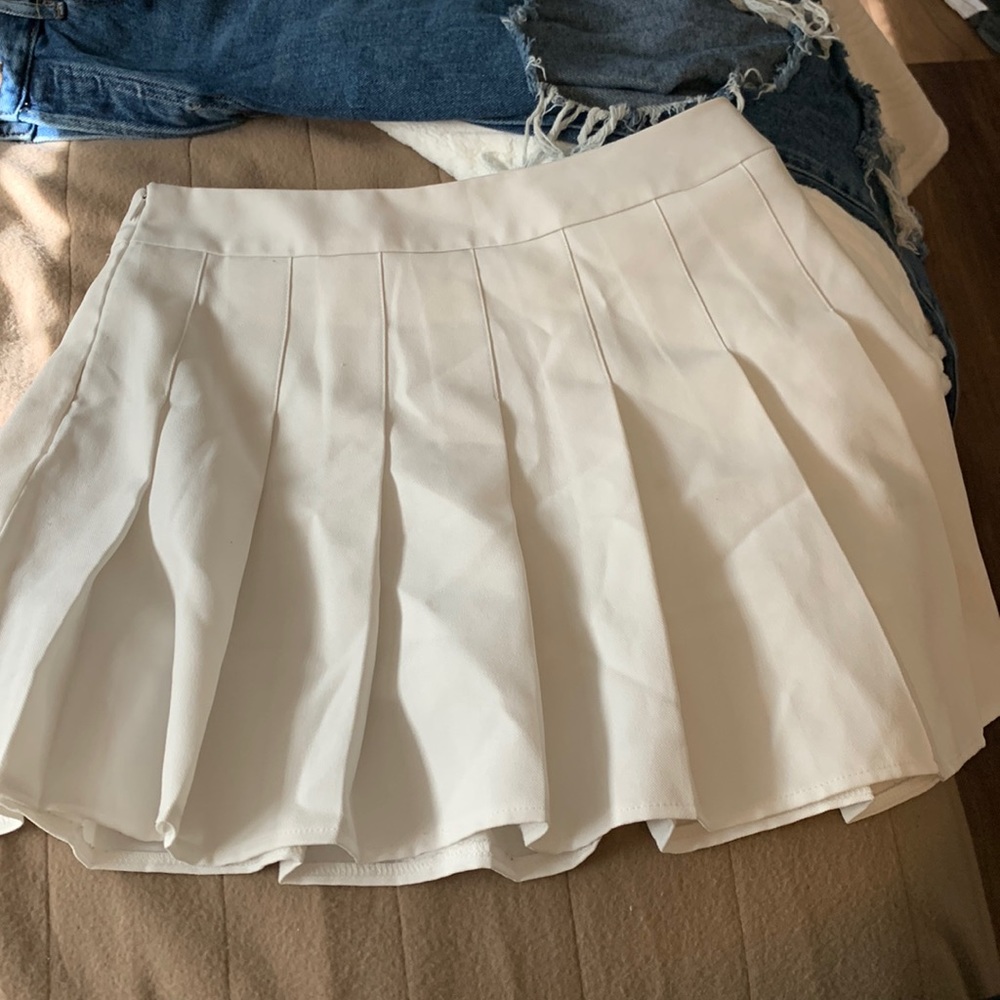 White tennis skirt